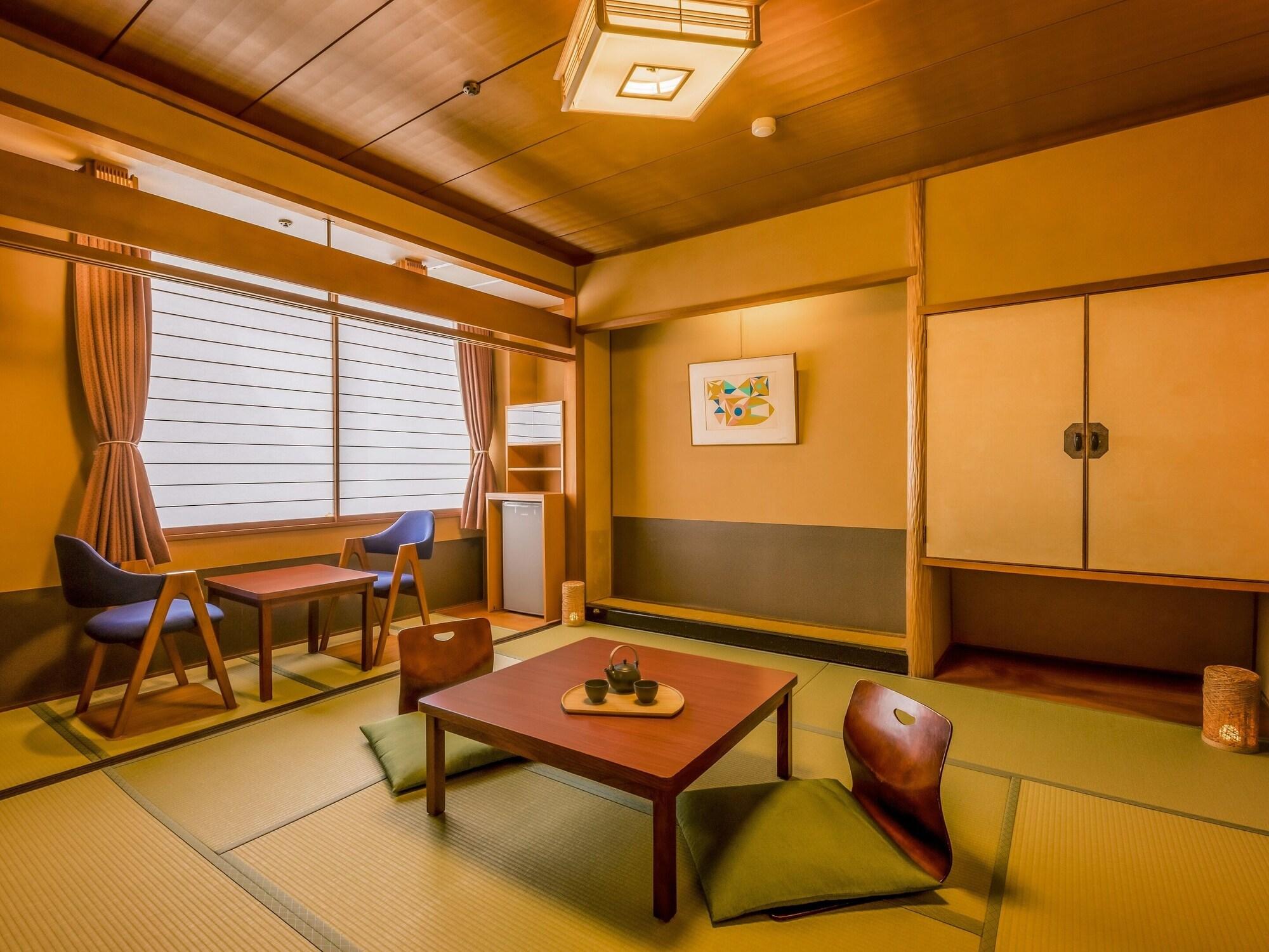 Ooedo Onsen Monogatari Yamashiro Saichoraku Kaga (Ishikawa)