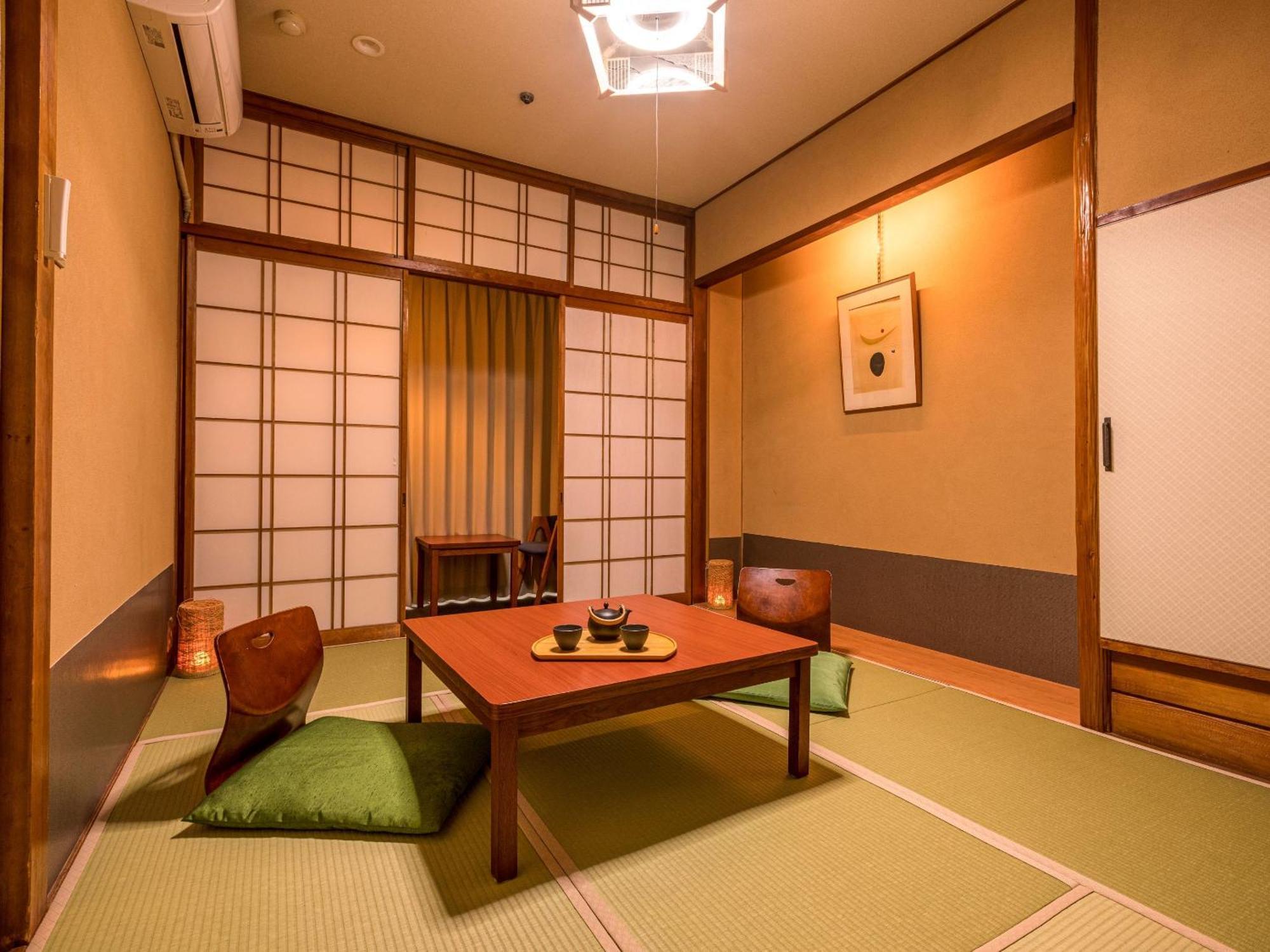 Ooedo Onsen Monogatari Yamashiro Saichoraku 传统日式旅馆 3*
