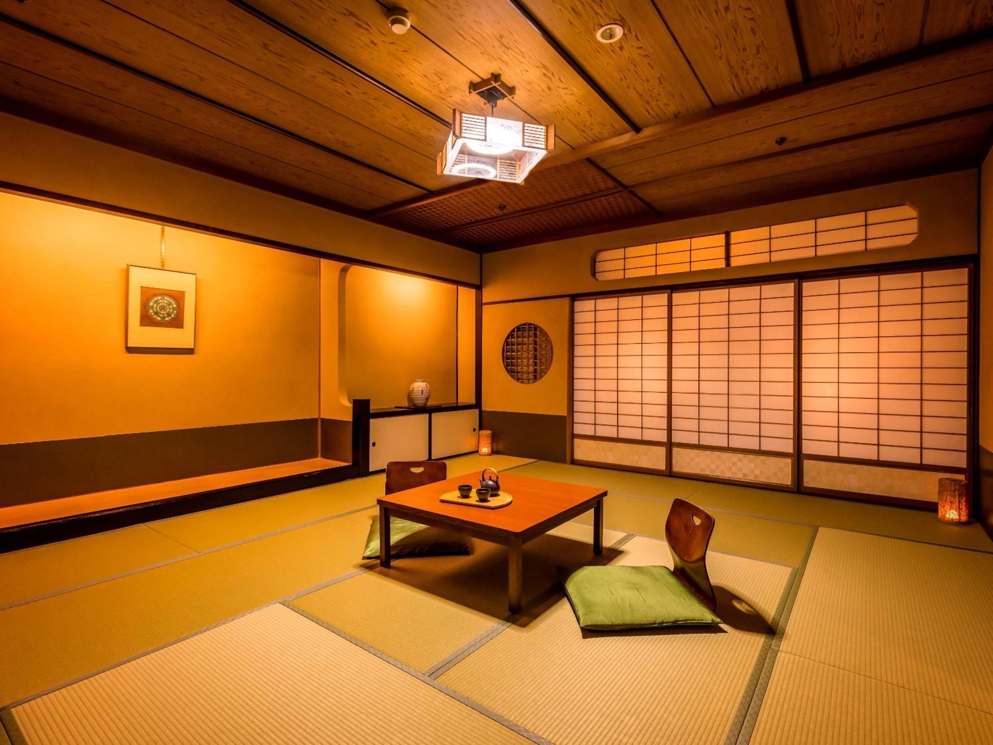 Ooedo Onsen Monogatari Yamashiro Saichoraku Ryokan 3*